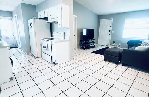 Englewood East House | Entire home fully furnished 3Bed 2Bath closer to beach available for rent