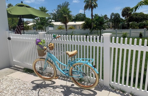 Anna Maria House | Entire house : duplex 2 kitchens 2 bedrooms 2 bathrooms. Sleeps 6. Fenced yard.