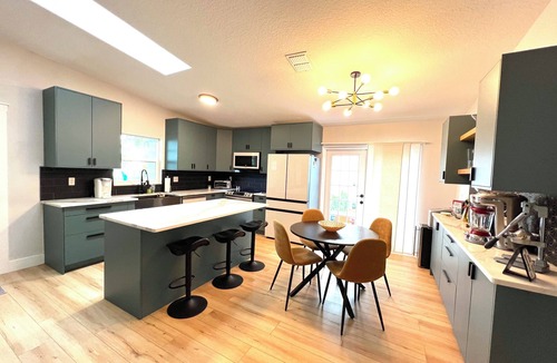 Bartlett Park House | Exquisite Craftsman Retreat with Private Pool & Hot Tub, Walk to Downtown