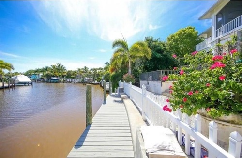 Downtown Boca Grande Historic District House | Fabulous home in the Ultimate Gasparilla Island location.