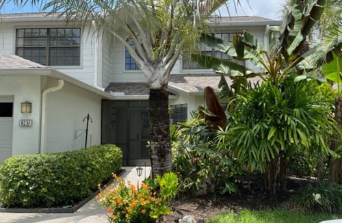 Pine Ridge House | Fabulous Naples Townhouse in Desirable Pelican Ridge Location