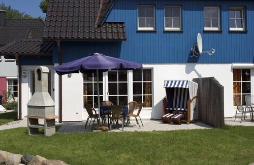 Zingst House | First-class semi-detached house (2009), around 90sqm, 200m from beach