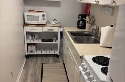 Everglades City Condo | Fisherman's retreat, cozy 1 bedroom condo, sleeps 4, in peaceful Everglades City