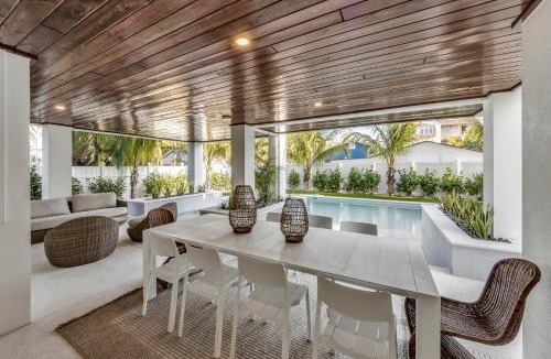 Bradenton Beach House | Florida Fling