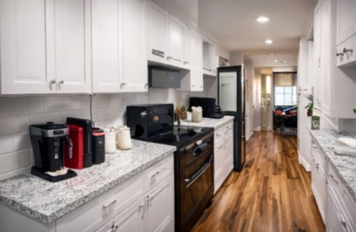 Fort Myers Shores House | Fort Myers Shores quiet, 3-BR/2 BA renovated pet-friendly House