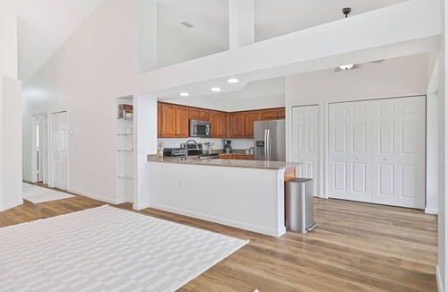 Fountain Lakes Condo | Fountain Lakes - Gorgeous Top Floor Unit, 9 Hole Chip & Put Included!