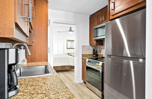 Ilexhurst House | Four Beach Lovers 4 · Full-Size Garden Unit · Solar · Gulf in 50 Steps