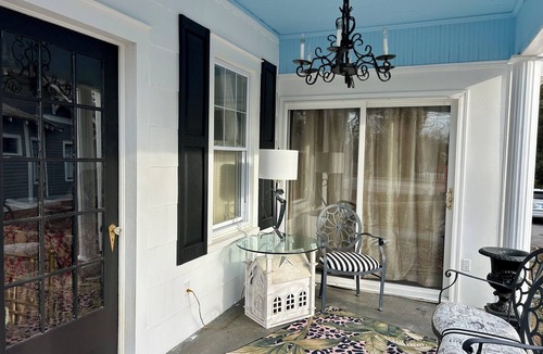 Fountain Inn House | Fox Hall Cottage: Come stay and enjoy this beautiful British cottage