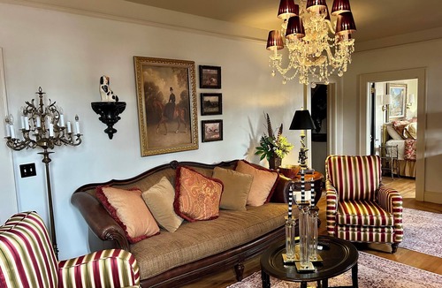 Fountain Inn House | Fox Hall Cottage: Come stay and enjoy this beautiful British cottage