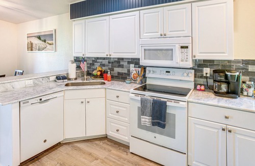 Rotonda Heights House | Golf & Hike: Family Home in Rotonda West!