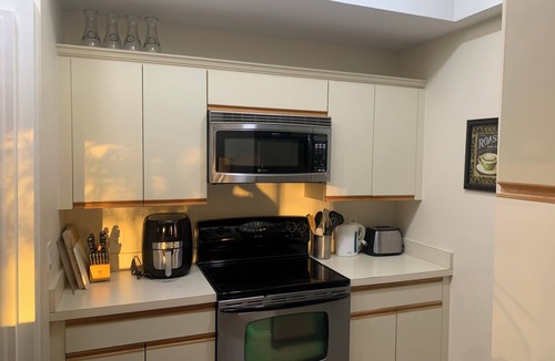 Bonita Bay Condo | Gorgeous 2-bedroom condo in lovely Bonita Springs with AC with spectacular view.