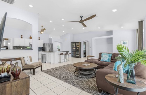 Fort Myers House | Gorgeous 4 Bedroom Waterfront Home with Private Pool/Spa and Large Kitchen