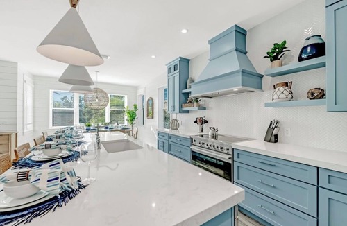 Bradenton Beach House | Gorgeous 7 bedroom Beach house 2 minute walk to Beach! Heated pool and spa!