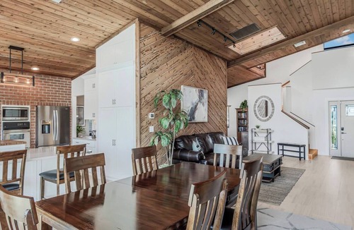 Fort Myers House | Grand River View!