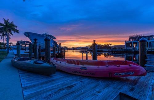 Yacht Club House | Great Location & Luxurious Escape - Villa Anchor & Ale - Roelens