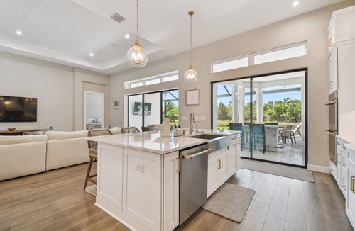Sarasota House | Greenbrook Retreat - Luxury 4 Bed Pool Home by The Bay & Key Collection