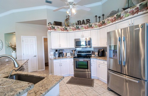 Pelican House | Gulf access, 3 bedroom +den, 3 bathroom, family friendly home, quiet cul-de-sac