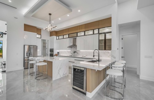Burnt Store House | Gulf-Access Canal front Villa with Heated Pool/SPA in Cape Coral, FL