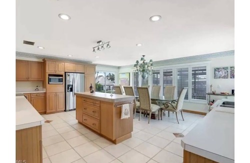 Caloosahatchee House | Gulf Access Waterfront Home w/Heated Pool Cape Coral, Florida!