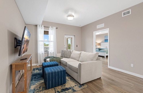 Yacht Club Condo | Gulf Access with Boat Slip, Heated Saltwater Pool, Dog-Friendly - Bacino Vista #203 - Roelens