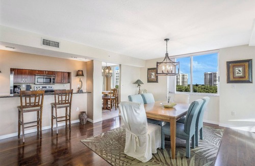 Vanderbilt Beach Condo | Gulf Breeze - Vanderbilt Beach - Bayside