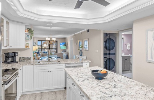 Sanibel Apartment | Gulf-View & Fully Renovated Condo E31— Steps to the Beach at Pointe Santo