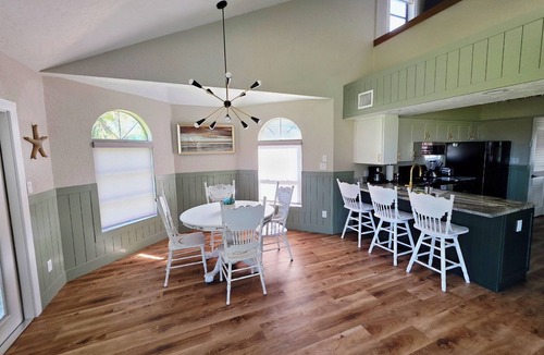 Ozona House | Gulf View on Bay- Newly Renovated
