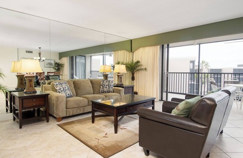 Beachview Country Club Estates Condo | Gulf View, Two Bedroom Unit with Den - Sundial S302