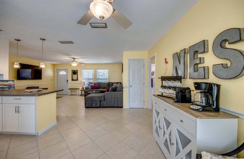 Eight Lakes House | Happy Cape 65, a spacious 3-bedroom, 2-bathroom retreat in beautiful Cape Coral.