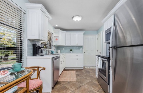 Cape Coral House | Heated Pool and Kayaks. Pet-Friendly! - Villa Sabrina - Roelens Vacations