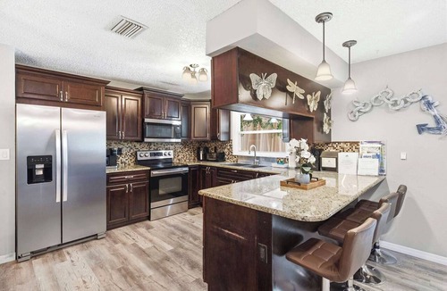 Palm Harbor House | Heated Pool & Spa Retreat-Minutes to Gulf Beaches