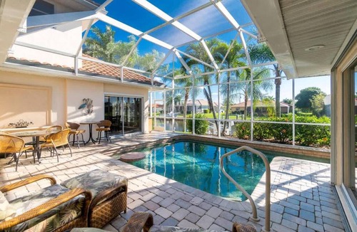 Punta Gorda House | Hibiscus|Heated Pool Private Dock Bikes Kayaks Walk to Fishermen’s Village
