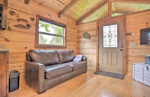 Mill Spring House | Hike, Sip & Unwind! Mill Spring Cabin Near Winery