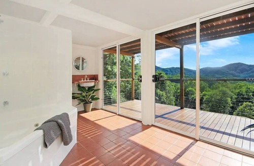 Upper Burringbar Cabin | "House Of Cadeau"