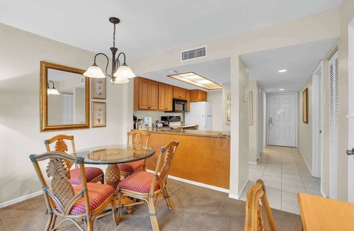 Park Shore Condo | I-253 - End Unit with Resort Views From Lanai