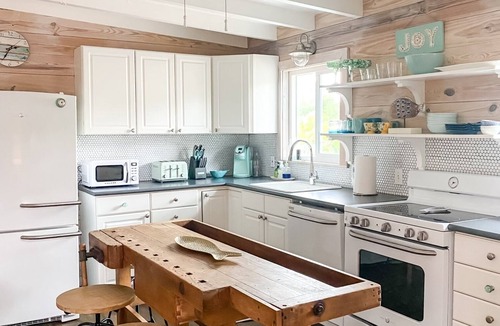 Placida Cottage | Island Getaway Beach House Dock Pet Friendly Little Gasparilla Island, WiFi
