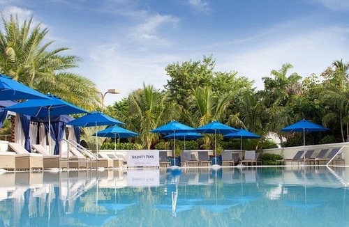 Captiva Hotel | Island Getaway! Pool View Unit w/Balcony Ideal for Families! Parking | Shuttle