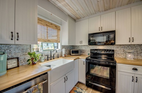 Placida House | Island Life Little Gasparilla Home Waterfront on the Bay w/Private Dock