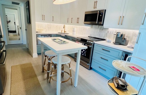 Marco Island Cottage | Just Remodeled Marco Island Cottage by The Sea. Beautiful in Old Marco!