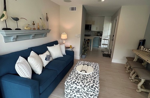 Marco Island Cottage | Just Remodeled Marco Island Cottage by The Sea. Beautiful in Old Marco!