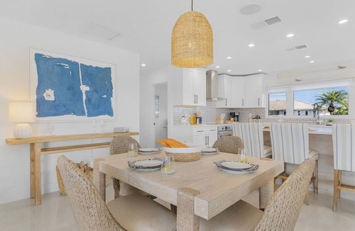 Yacht Club House | Laid Back & Lavish-newly renovated 5bed/2bath/pool