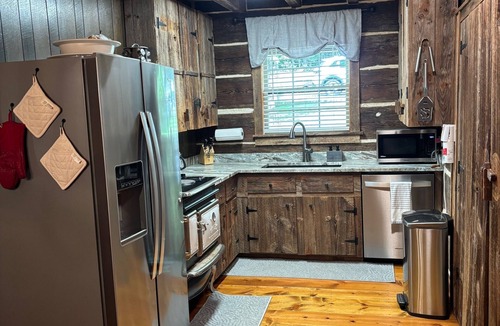 Gumlog Cabin | Lake Hartwell Cabin with covered dock, firepit, kayaks, views of lake, sleeps 12