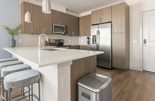 Biggar Apartment | Landing | Amazing 1BD, Gym, Clubhouse