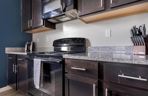 Fort Myers Apartment | Landing | Amazing 1BD, Game Room, Yoga Studio