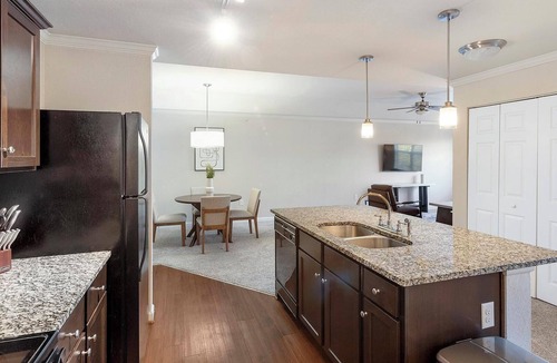 Conestee Apartment | Landing | Chic 1BD, Gym, Courtyard