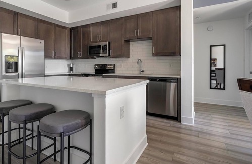 Fort Myers River District Apartment | Landing | Modern 2BD, Rooftop Lounge, Gym