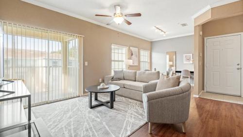 Pinellas Park Apartment | Landing - Modern Apartment with Amazing Amenities (ID8197X54)