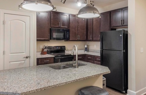 Greer Apartment | Landing | Spectacular 1BD, Gym, Clubhouse
