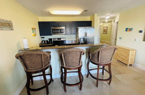 Treasure Island Condo | Large 2 Bedroom, 2 Bathroom Beach Condo - w/Beach, Household, Cleaning Supplies