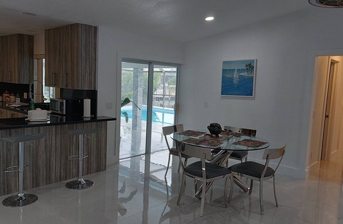 Caloosahatchee House | LAST MINUTE DEAL $180 CAPE CORAL, PETS OK